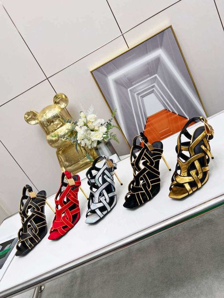 2022 spring summer sandals ladies stiletto sandals suede black gold edge cross laces
2022 spring summer sandals ladies stiletto sandals suede black gold edge cross laces