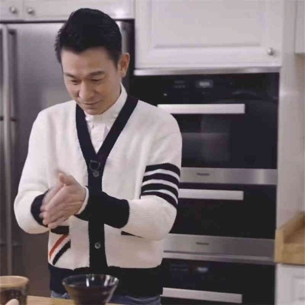 women's sweaters andy lau's same men and women's lovers' autumn winter tb stitched cardigan v-neck versatile color strip, White;black
women's sweaters andy lau's same men and women's lovers' autumn winter tb stitched cardigan v-neck versatile color strip, White;black