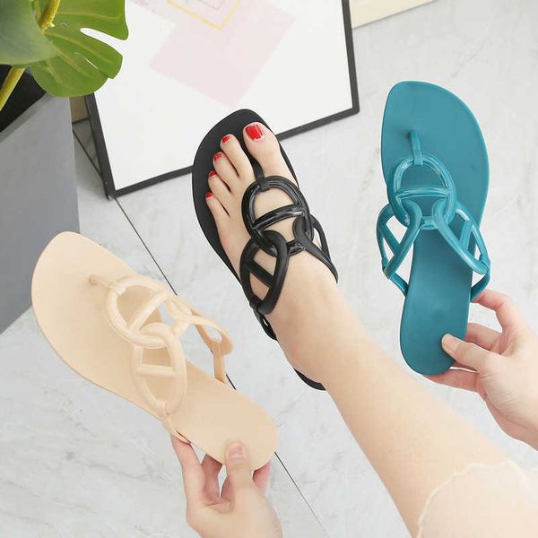 2022 women jelly sandals designer slippers in the loop slide chain buckle thong flip flops luxury beach pool mules slide shoes low heels, Black
2022 women jelly sandals designer slippers in the loop slide chain buckle thong flip flops luxury beach pool mules slide shoes low heels, Black