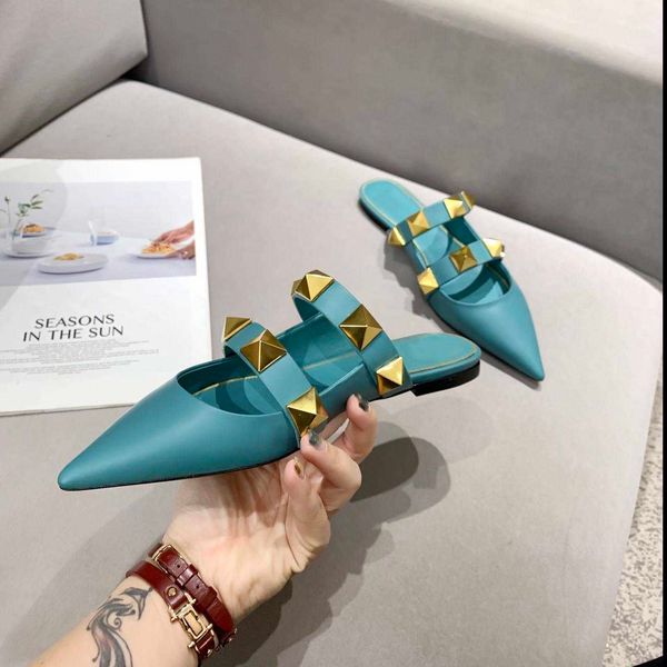 2021 spring slipper and summer women pointed flat heel slippers european size 35-40 roman rivet leather mules, Black
2021 spring slipper and summer women pointed flat heel slippers european size 35-40 roman rivet leather mules, Black