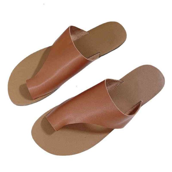 female simple slippers classic flat shoes genuine leather clip toe all-match summer comfortable leisure female slippers, Black
female simple slippers classic flat shoes genuine leather clip toe all-match summer comfortable leisure female slippers, Black