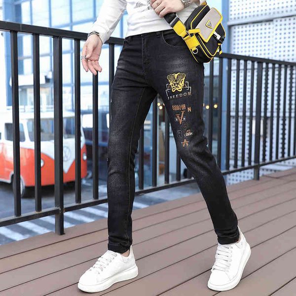 men's jeans european jeans men's fashion brand autumn and winter personalized heavy industry embroidery trend slim fit washed legg, Blue
men's jeans european jeans men's fashion brand autumn and winter personalized heavy industry embroidery trend slim fit washed legg, Blue