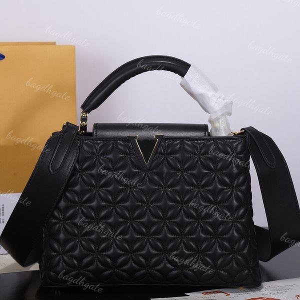 lvity designer luxury bag classic cowhide capucines handbag tote embroidery pattern wide shoulder strap crossbody solid color good quality p
lvity designer luxury bag classic cowhide capucines handbag tote embroidery pattern wide shoulder strap crossbody solid color good quality p
