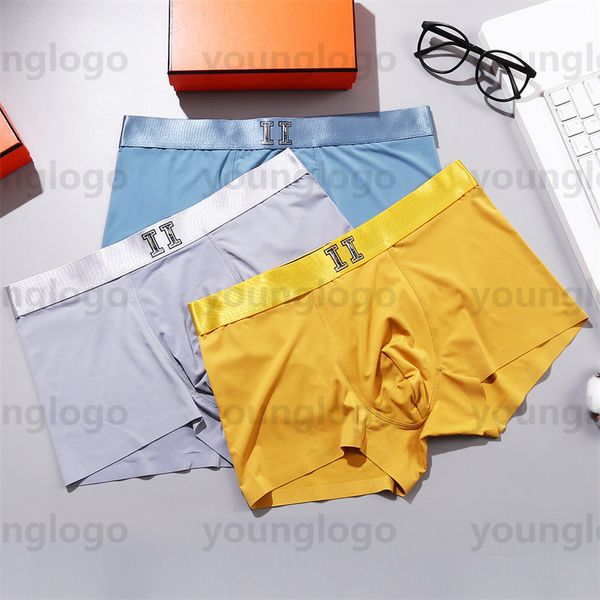 simple fashion men's underpants unbound soft and skin-friendly delicate smooth lines comfortable like a second skin designer underwear, Black;white
simple fashion men's underpants unbound soft and skin-friendly delicate smooth lines comfortable like a second skin designer underwear, Black;white