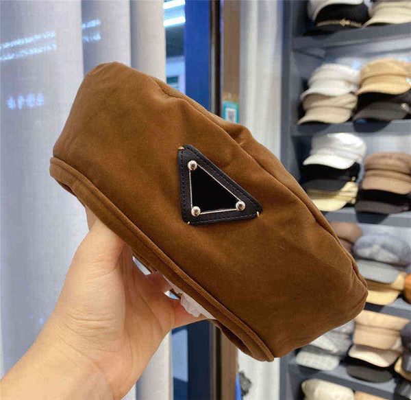 bai cheng luxury designer beret women brand fashion woolen hats designer bucket hat for womens mens triangle fitted hats, Blue;gray
bai cheng luxury designer beret women brand fashion woolen hats designer bucket hat for womens mens triangle fitted hats, Blue;gray