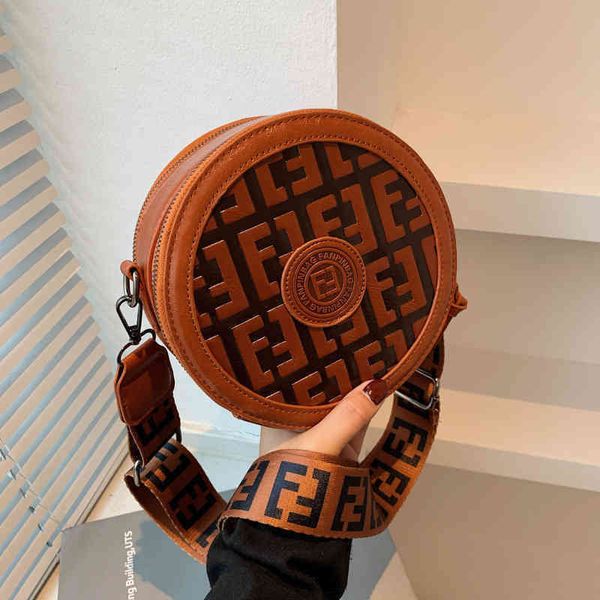 60% off factory store online hand small round fashion simple wide single shoulder diagonal bag
60% off factory store online hand small round fashion simple wide single shoulder diagonal bag