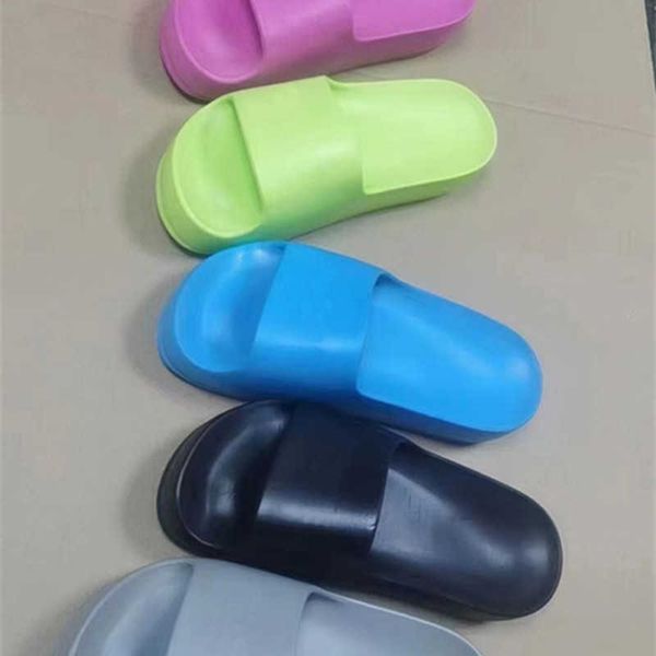 ups women men balnciags chunky slide platform sandals slippers thick bottom slip on designer beach mule shoes pool slide pillow soft flip, Black
ups women men balnciags chunky slide platform sandals slippers thick bottom slip on designer beach mule shoes pool slide pillow soft flip, Black