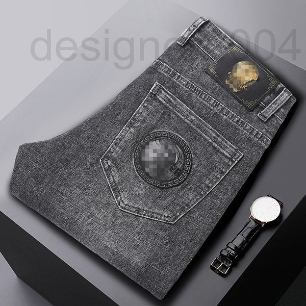 men's jeans designer autumn men's jeans cotton korean version thick stretch small foot slim fit brand medusa embroidery po03, Blue
men's jeans designer autumn men's jeans cotton korean version thick stretch small foot slim fit brand medusa embroidery po03, Blue