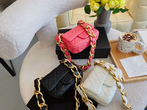 vintage black gold mini flip original leather quilted bag leather thick chain shoulder french women's luxury designer outdoor sacoche w
vintage black gold mini flip original leather quilted bag leather thick chain shoulder french women's luxury designer outdoor sacoche w