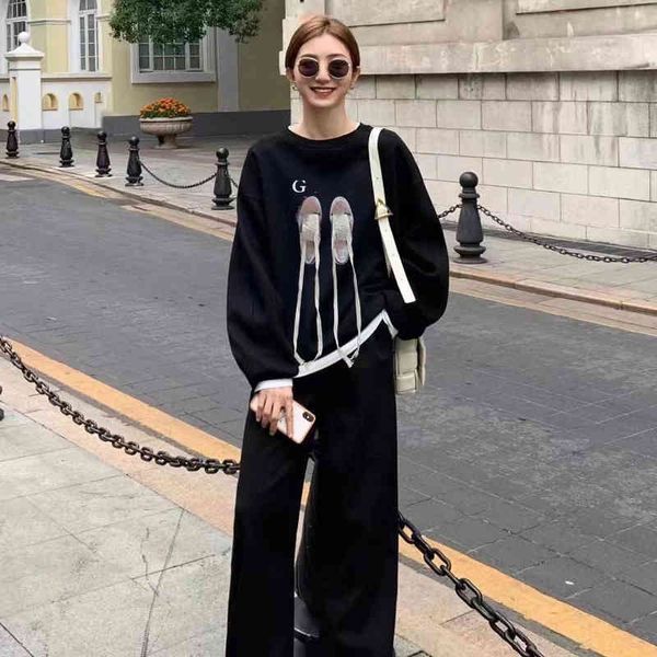 the high version distinguishes the market trend brand dirty shoes round neck long sleeve sweater ins loose lovers can, White
the high version distinguishes the market trend brand dirty shoes round neck long sleeve sweater ins loose lovers can, White