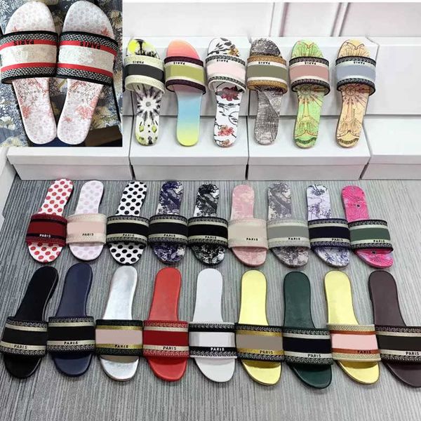 fashion italy women slippers scuffs summer low heels sandal shoes slides paris lady designer flat floral brocade beach sandals party flip, Black
fashion italy women slippers scuffs summer low heels sandal shoes slides paris lady designer flat floral brocade beach sandals party flip, Black