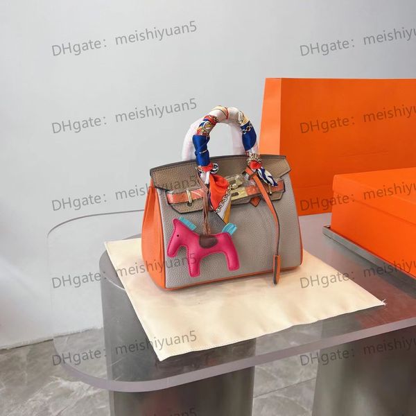 fashion 5a brand designer birkins tote bag luxurious lady shoulder bag women handbags with accessories scarf strap
fashion 5a brand designer birkins tote bag luxurious lady shoulder bag women handbags with accessories scarf strap