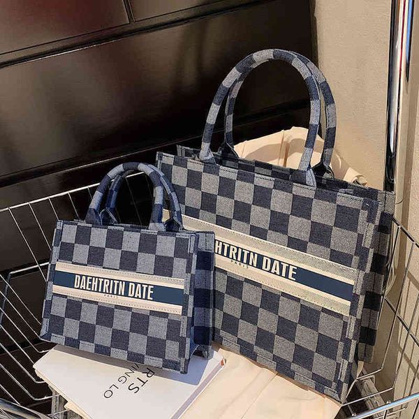 65% off factory online clearance autumn and winter lattice large capacity high sense commuter shoulder fashion tote bag
65% off factory online clearance autumn and winter lattice large capacity high sense commuter shoulder fashion tote bag