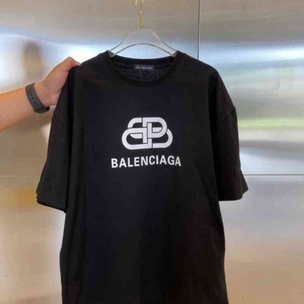 man's t-shirt designer shirts baleciga's baomari printed lock t-shirt men and women with the same letter couple pure cotton short, White;black
man's t-shirt designer shirts baleciga's baomari printed lock t-shirt men and women with the same letter couple pure cotton short, White;black