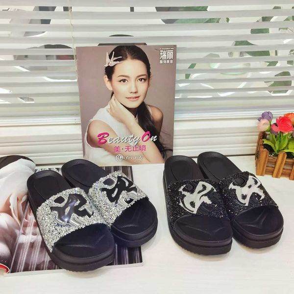 crystal sandals quilted leather slides women slippers designer open toe flip flops beach pool slide platform party thick sole shoes, Black
crystal sandals quilted leather slides women slippers designer open toe flip flops beach pool slide platform party thick sole shoes, Black