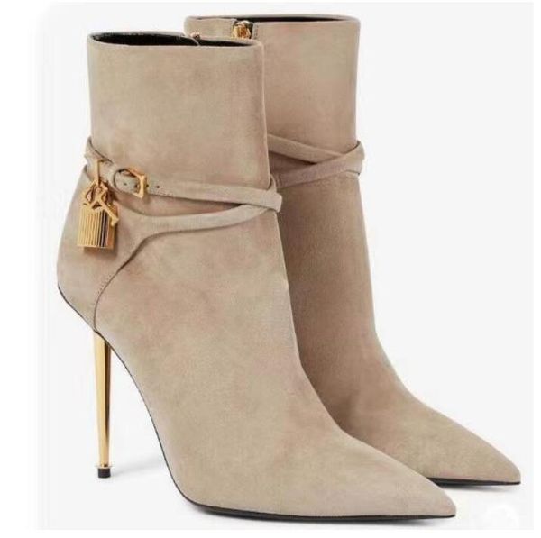 fashion level padlock decoration calf leather ankle boots side zip shoes pointed stiletto short boots run way designers women factory footwe, Black
fashion level padlock decoration calf leather ankle boots side zip shoes pointed stiletto short boots run way designers women factory footwe, Black