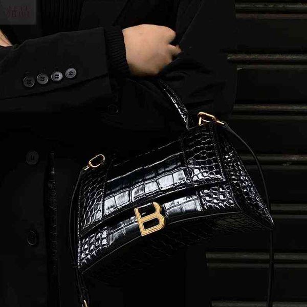 handbags classic balencaigass shoulder bags 2022 minority high-grade hourglass b home high version leather women's single messenger han
handbags classic balencaigass shoulder bags 2022 minority high-grade hourglass b home high version leather women's single messenger han