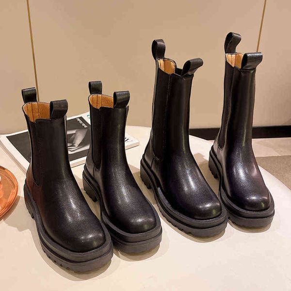 new luxury pu leather chelsea boot autumn winter shoes platform ankle woman black slip on heel short botas 220815
new luxury pu leather chelsea boot autumn winter shoes platform ankle woman black slip on heel short botas 220815