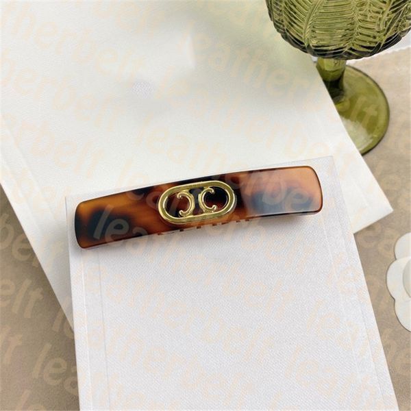 retro designer hair clips metal letter barrettes fashion women amber hairpin simple rectangle barrette, Golden;silver
retro designer hair clips metal letter barrettes fashion women amber hairpin simple rectangle barrette, Golden;silver