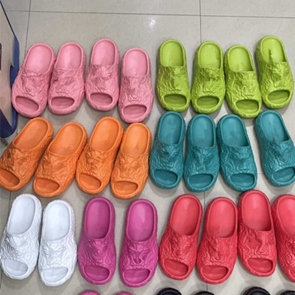 three-dimensional medusa dimension slide slippers platform women men pool slides slip on beach mule rubber sandal flip flops sports causal, Black
three-dimensional medusa dimension slide slippers platform women men pool slides slip on beach mule rubber sandal flip flops sports causal, Black