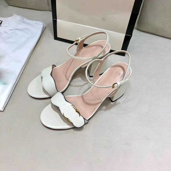 designer women leather mid heel sandal double g luxury metal chain fashion summer sandals beach bee ankle strap heeled slippe with box, Black
designer women leather mid heel sandal double g luxury metal chain fashion summer sandals beach bee ankle strap heeled slippe with box, Black