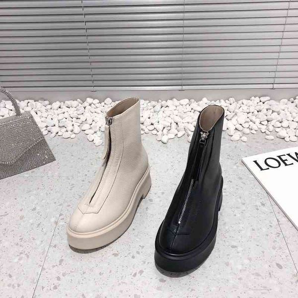 women's leather boots shorts zipper shoes chelsea style fashion winter collection, Black
women's leather boots shorts zipper shoes chelsea style fashion winter collection, Black