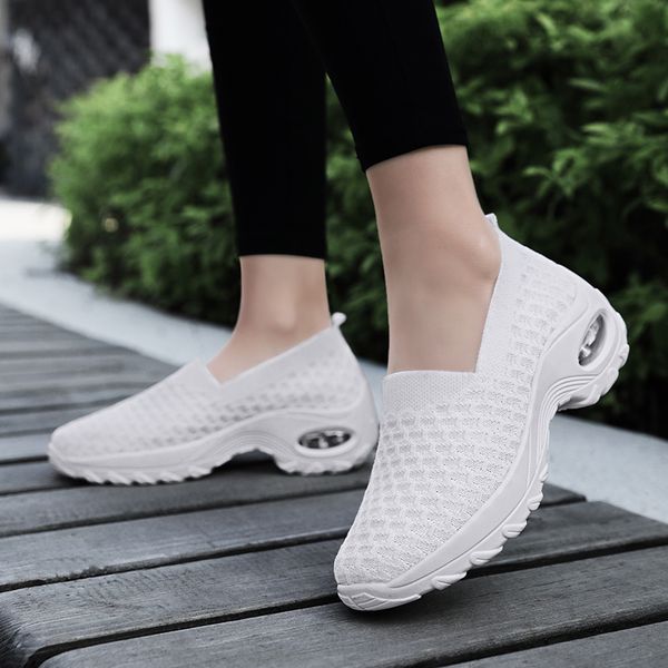 jogging running shoes low knitting fashion men casual shoes designers white black mens sports sneakers outdoors 39
jogging running shoes low knitting fashion men casual shoes designers white black mens sports sneakers outdoors 39
