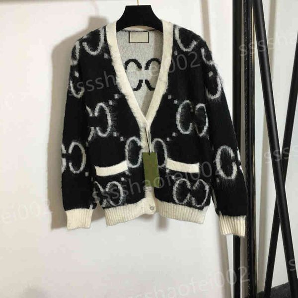 womens designer cardigan sweaters g...c letter v-neck long sleeve mohair knit cardigan jackets letter logo print sweater luxury women cloth, White;black
womens designer cardigan sweaters g...c letter v-neck long sleeve mohair knit cardigan jackets letter logo print sweater luxury women cloth, White;black