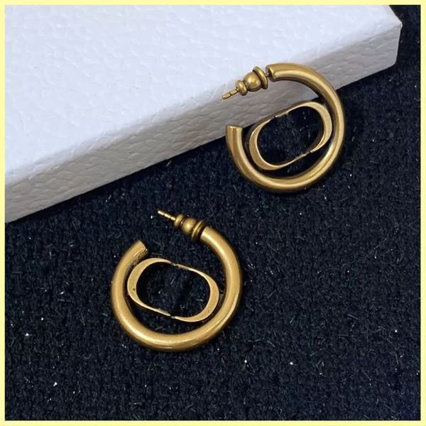 european and american fashion stud earrings women designer earring jewelry luxury earrings letters wedding party with box, Golden;silver
european and american fashion stud earrings women designer earring jewelry luxury earrings letters wedding party with box, Golden;silver