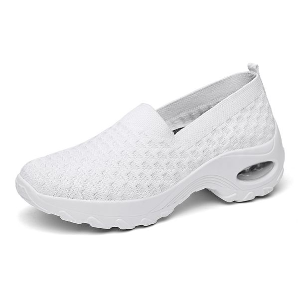 outdoor running shoes fashion men casual shoes designer mens sports sneakers sice 36-42 10
outdoor running shoes fashion men casual shoes designer mens sports sneakers sice 36-42 10