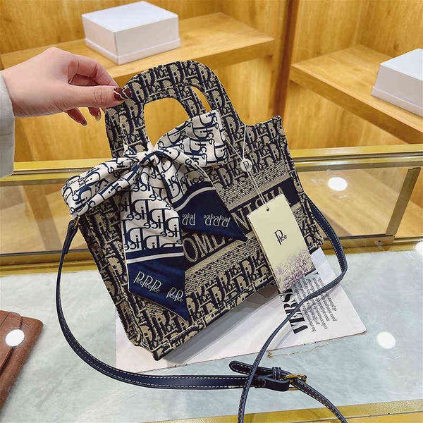 handbags ou sheya's new women's autumn and winter hand-held denim embroidered shoulder big tot live broadcast
handbags ou sheya's new women's autumn and winter hand-held denim embroidered shoulder big tot live broadcast