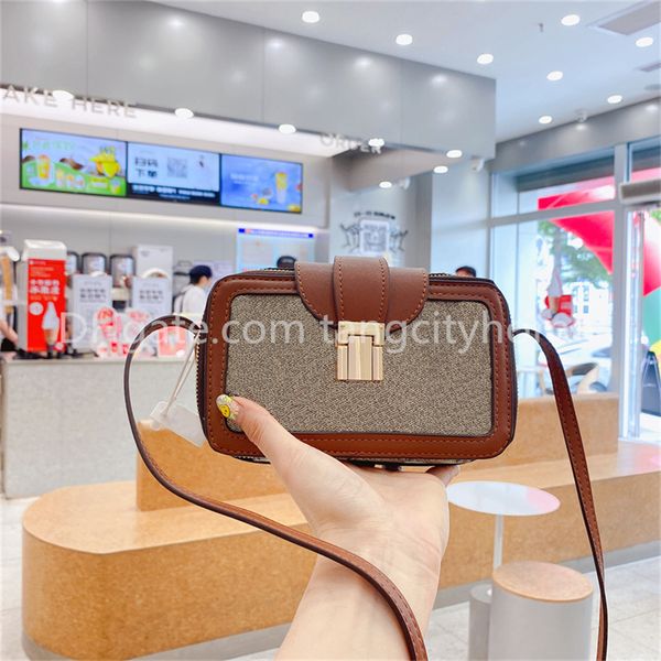 women's cross-body bag luxury designer men'smessenger bags small square popular vintage classic camera one-shoulder bag double g w
women's cross-body bag luxury designer men'smessenger bags small square popular vintage classic camera one-shoulder bag double g w