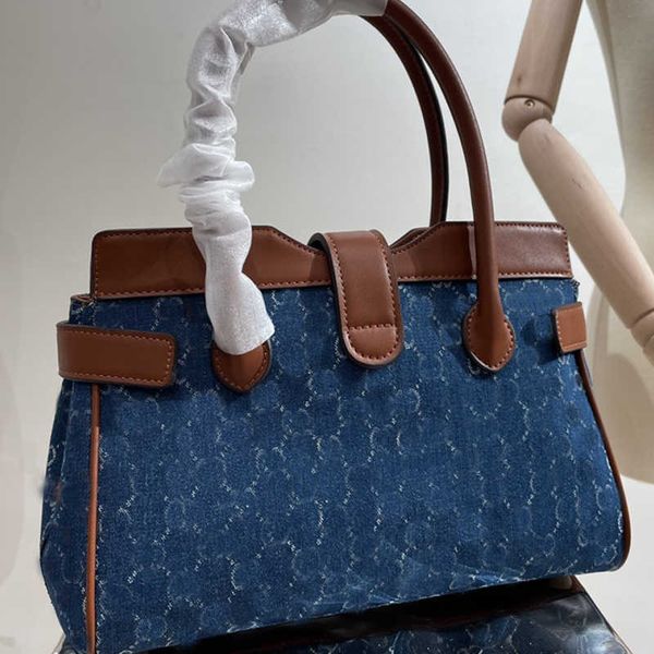 luxuries designer women bag crossbody bags tote wallets handbags purses 051k
luxuries designer women bag crossbody bags tote wallets handbags purses 051k