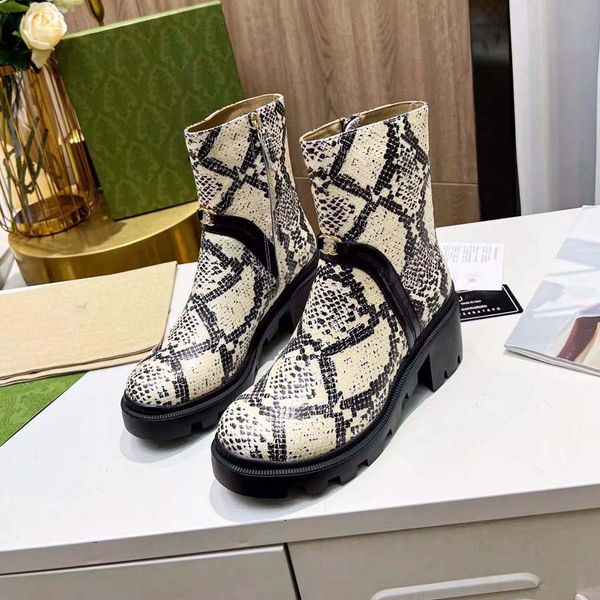 fashion martin designer boots womens shoes ankle boot black roman bootss nylon military inspired combat logo small booties
fashion martin designer boots womens shoes ankle boot black roman bootss nylon military inspired combat logo small booties