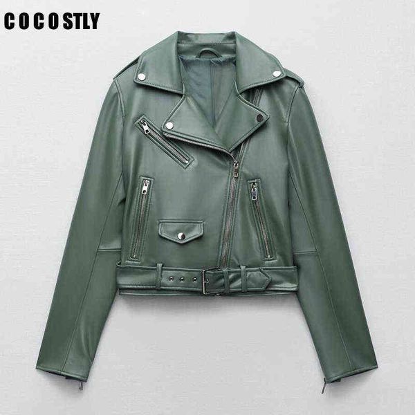 new 2022 spring autumn women jacket fashion blue black faux leather jacket female casual lapel zipper with belt biker coat t220810
new 2022 spring autumn women jacket fashion blue black faux leather jacket female casual lapel zipper with belt biker coat t220810