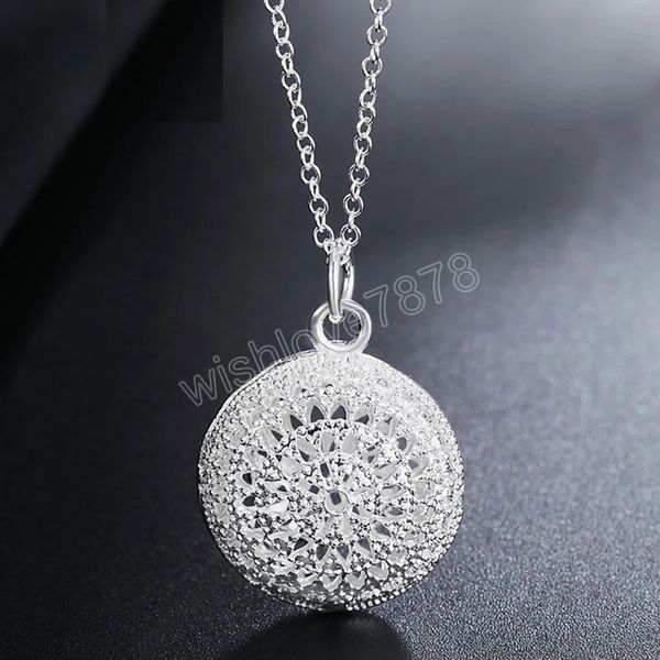 925 sterling silver hollow round aaa zircon pendant necklace for women fashion wedding party charm jewelry
925 sterling silver hollow round aaa zircon pendant necklace for women fashion wedding party charm jewelry