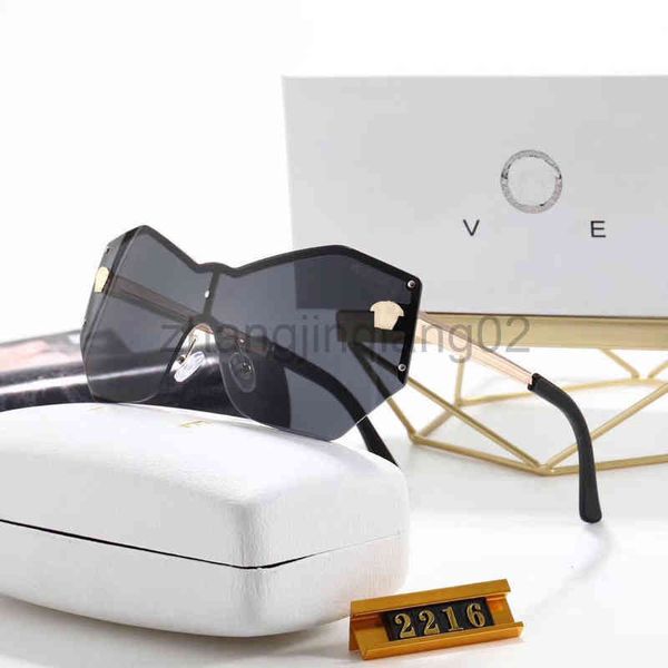designer versage sunglasses cycle luxurious casual fashion new men's women's fashionable anti glare european american popular big, White;black
designer versage sunglasses cycle luxurious casual fashion new men's women's fashionable anti glare european american popular big, White;black