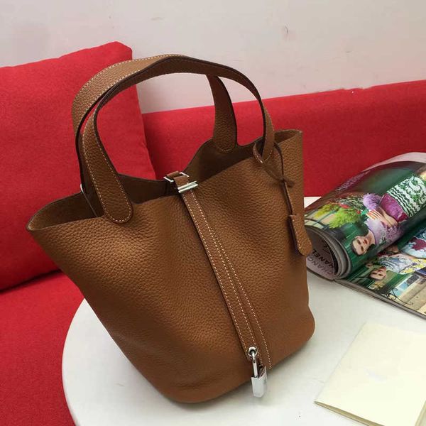 original edition tote bags crossbody bag classic vegetable picotin lock female genuine leather tote designer bucket with real logo
original edition tote bags crossbody bag classic vegetable picotin lock female genuine leather tote designer bucket with real logo