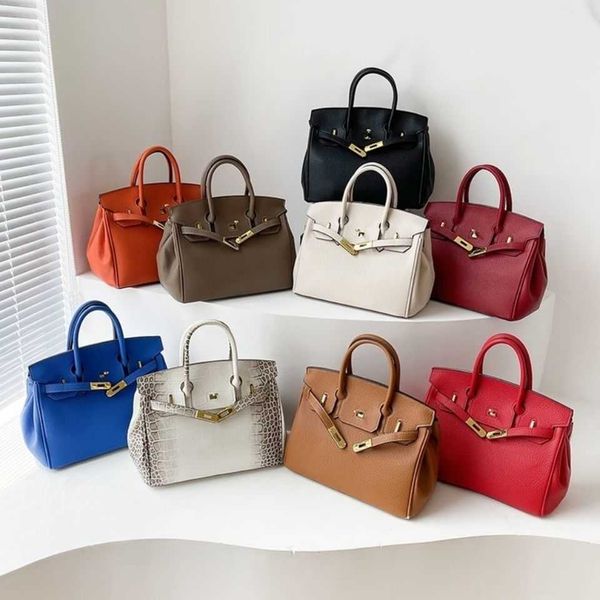 evening bag designer 2022 new crocodile senior sense large capacity buckle platinum bag belly single shoulder messenger handbag diagonal
evening bag designer 2022 new crocodile senior sense large capacity buckle platinum bag belly single shoulder messenger handbag diagonal