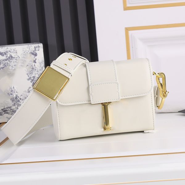 women obliques jacquards canvas box bag 30 montaignes crossbody bags genuine leather shoulder tote pockets 1009 size 17cm with box
women obliques jacquards canvas box bag 30 montaignes crossbody bags genuine leather shoulder tote pockets 1009 size 17cm with box