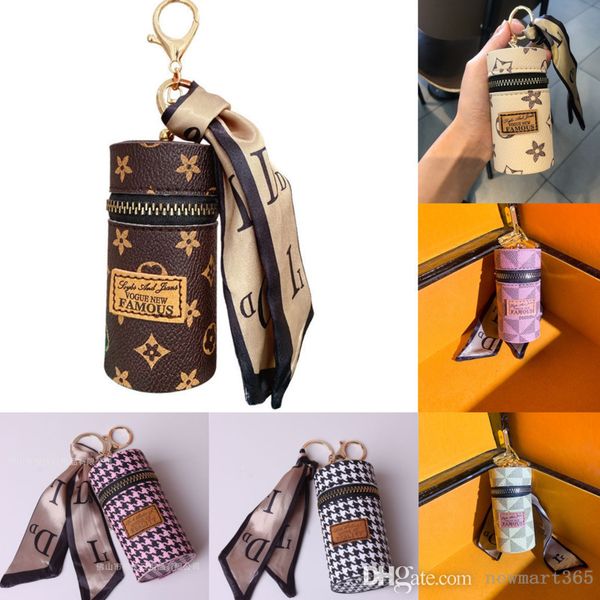 2022 portable wallet designer bags new key chain new lipstic bag mini pocket wholesale, Red;blue
2022 portable wallet designer bags new key chain new lipstic bag mini pocket wholesale, Red;blue