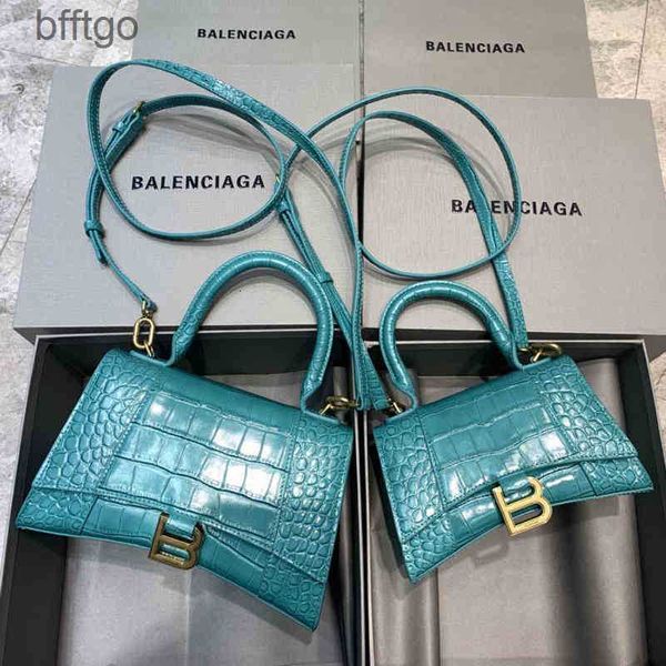 balencaigass designer handbags hourglassb american european bag large small letter buckle single shoulder messenger 6i95
balencaigass designer handbags hourglassb american european bag large small letter buckle single shoulder messenger 6i95
