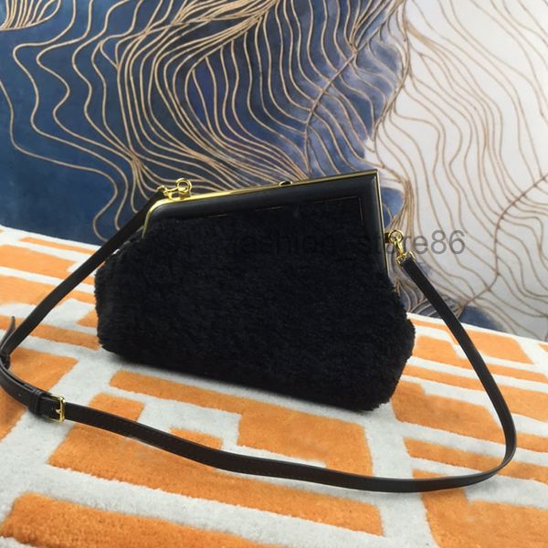 fashion dumplings handbags messenger bag samll blackl wool shoulder bags women crossbody handbag purse classic letter package 2tgs 314y
fashion dumplings handbags messenger bag samll blackl wool shoulder bags women crossbody handbag purse classic letter package 2tgs 314y