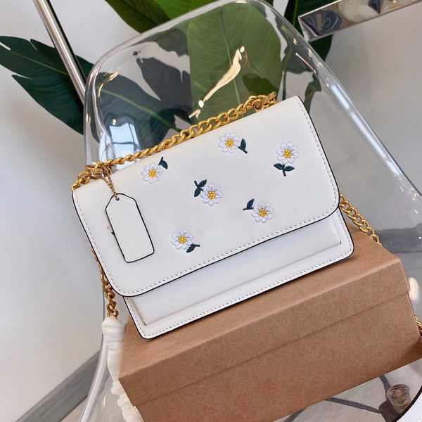 women bags zhouzhoubao123 luxurys designers totes bags vintage coac bag tote shopping purse leather backpack classic square trend cross body
women bags zhouzhoubao123 luxurys designers totes bags vintage coac bag tote shopping purse leather backpack classic square trend cross body