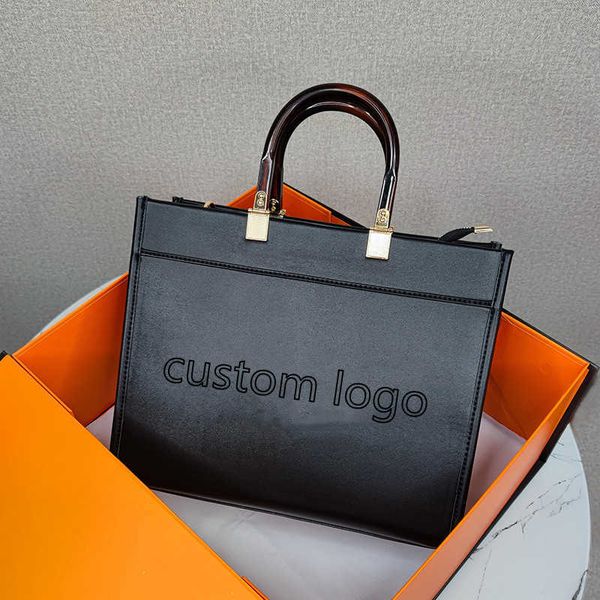 trendy leather tote bag custom emboss handle ladies hand bags casual women fashion
trendy leather tote bag custom emboss handle ladies hand bags casual women fashion