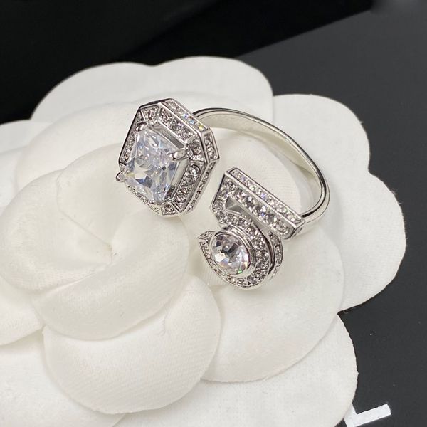 band rings woman designer wedding diamonds fashion jewelry s925 sterling silver ring
band rings woman designer wedding diamonds fashion jewelry s925 sterling silver ring