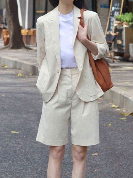 summer elegant casual women blazer shorts suit long sleeve jacket high waist pants two pieces set femme fashion business outfits j220813, White;black
summer elegant casual women blazer shorts suit long sleeve jacket high waist pants two pieces set femme fashion business outfits j220813, White;black