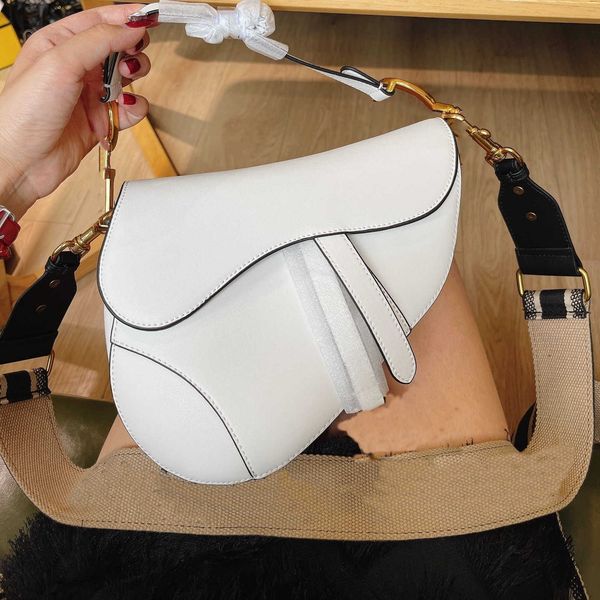 sadle 5a bag purses for women luxury designer vintage handbag satchel leather black hardware
sadle 5a bag purses for women luxury designer vintage handbag satchel leather black hardware