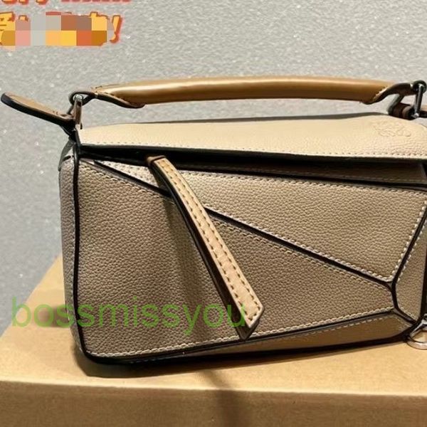 luxury designer loevve bag fashion tote shoulder canvas bags leather handbag large capacity red portable single messenger female purse walle
luxury designer loevve bag fashion tote shoulder canvas bags leather handbag large capacity red portable single messenger female purse walle