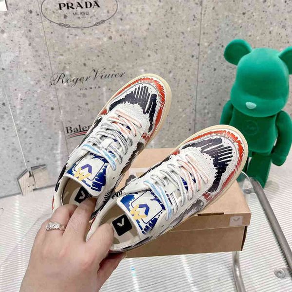 co 2022 veja branded graffiti casual board shoes 2022 summer new leather flat bottom lace up breathable sneakers, Black
co 2022 veja branded graffiti casual board shoes 2022 summer new leather flat bottom lace up breathable sneakers, Black